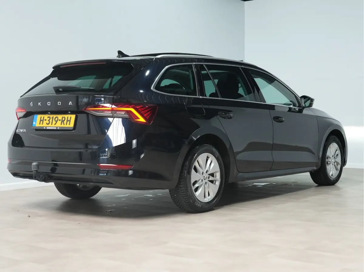 1.5 b 150pk TSI First Edition Panoramadak / Trekhaak / dodehoek 284
