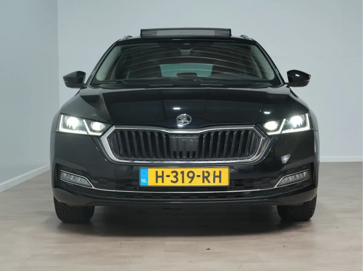 1.5 b 150pk TSI First Edition Panoramadak / Trekhaak / dodehoek 284