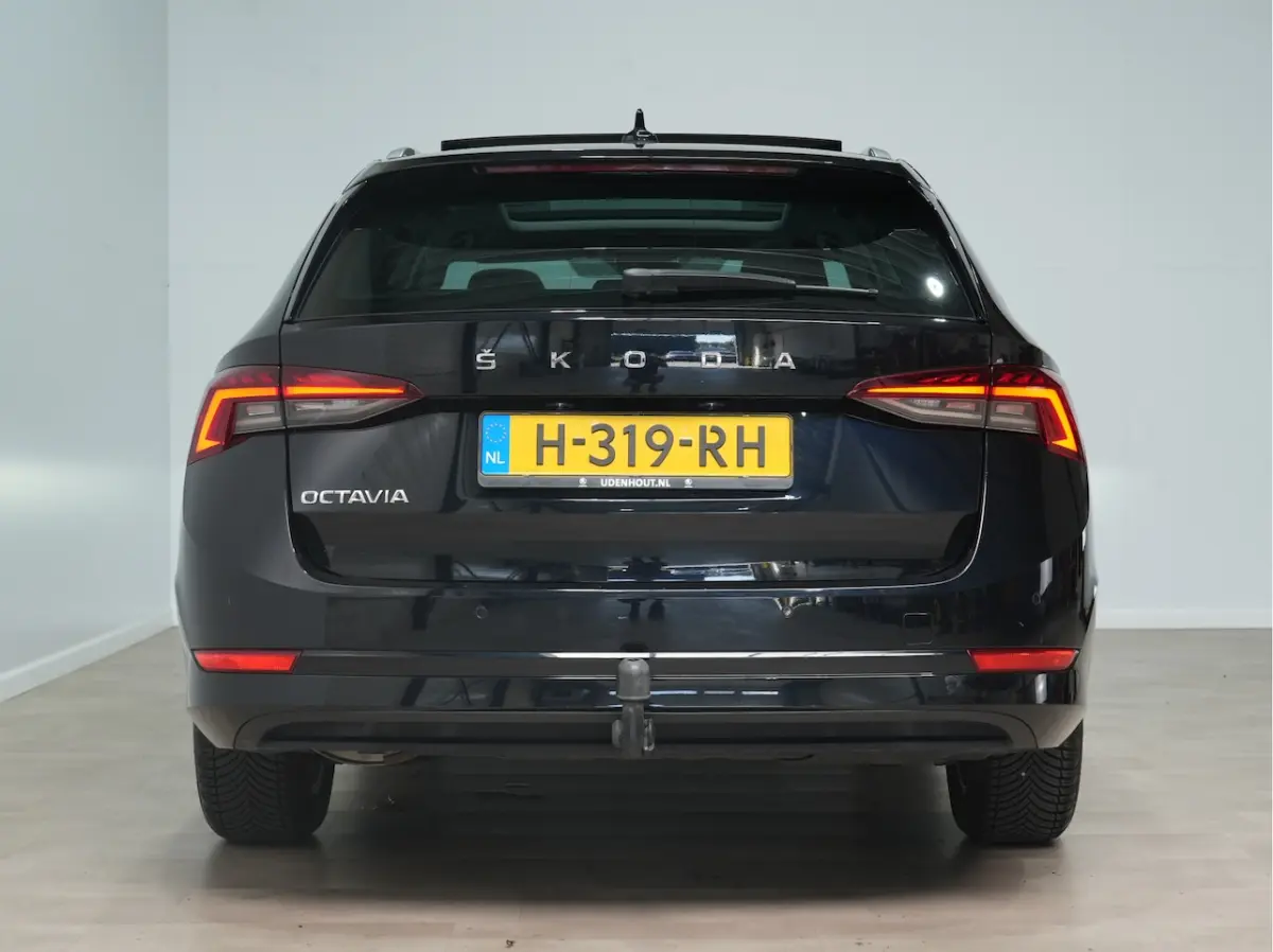 1.5 b 150pk TSI First Edition Panoramadak / Trekhaak / dodehoek 284
