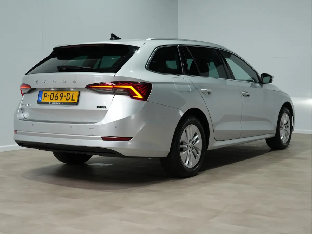 1.0 e-TSI Business Edition | Trekhaak | Navigatie | Android/Carplay | Stoelverw. | Acc 259