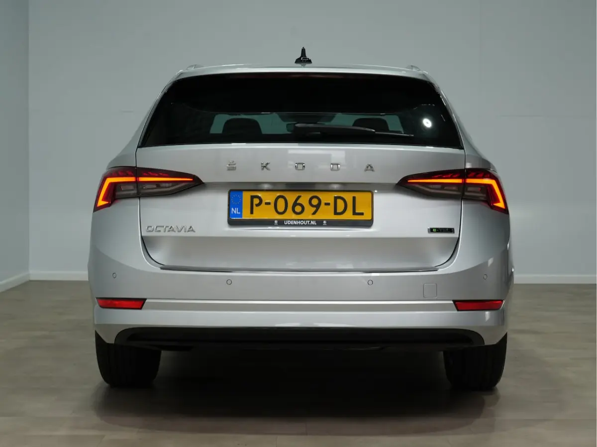 1.0 e-TSI Business Edition | Trekhaak | Navigatie | Android/Carplay | Stoelverw. | Acc 259
