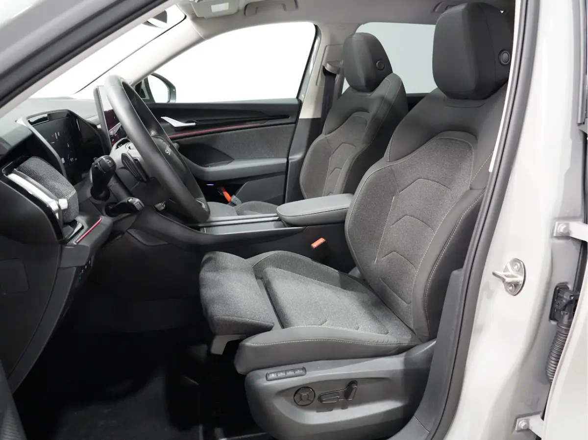 1.5 TSI MHEV Business Edition 7persoons | Panoramadak | Camera | 19" | Trekhaak | Memory 2