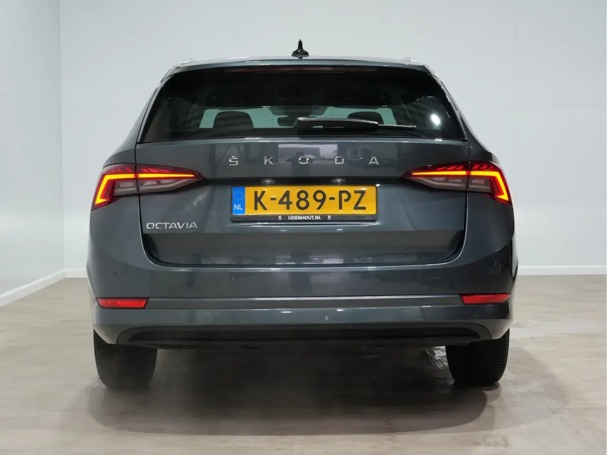1.0 TSI 110pk Business Ed. | Trekhaak | Navi | Digital Cockpit | Stoelverw. | Carplay 81