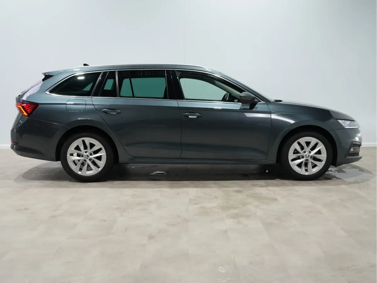 1.0 TSI 110pk Business Ed. | Trekhaak | Navi | Digital Cockpit | Stoelverw. | Carplay 81