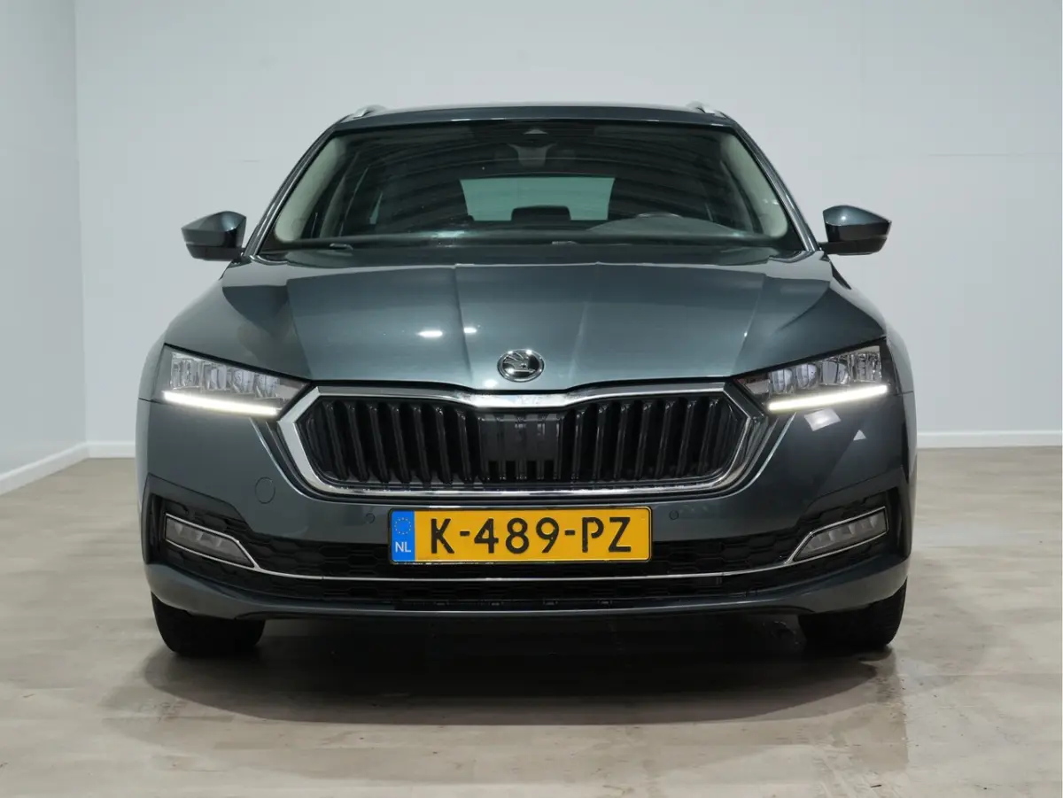 1.0 TSI 110pk Business Ed. | Trekhaak | Navi | Digital Cockpit | Stoelverw. | Carplay 81