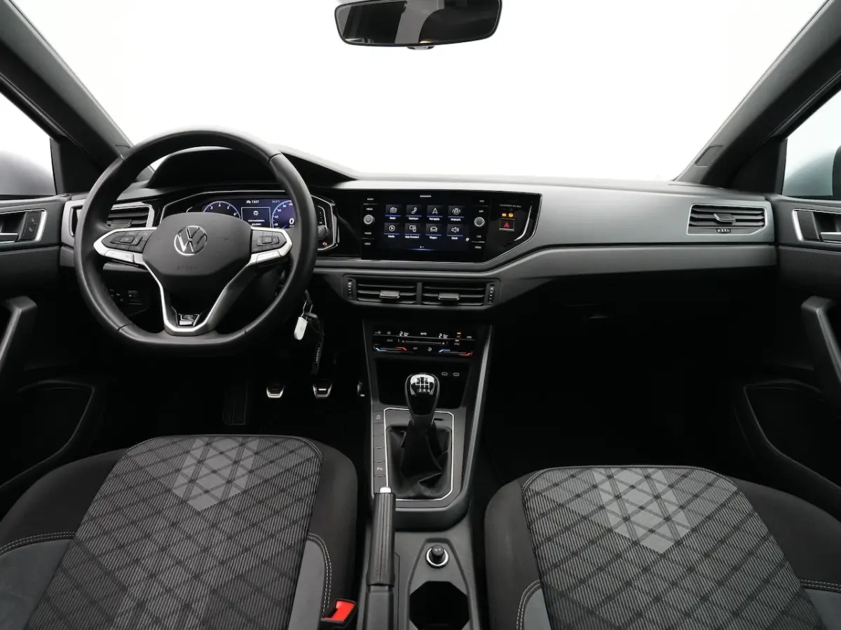 1.0 TSI 110pk R-Line | Panorama | Full-LED | Android/Carplay 88