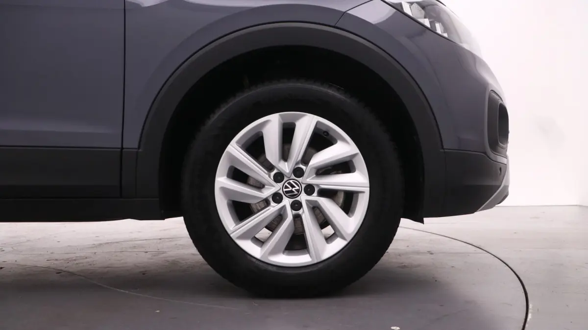 1.0 TSI 95pk Life | Navigatie | Keyless | Camera | Stoelverw. 013