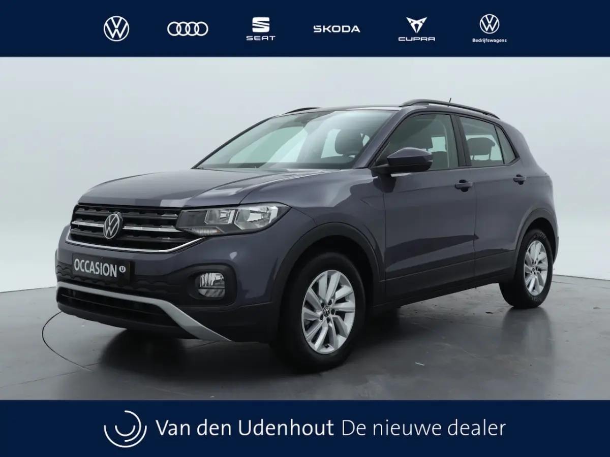 1.0 TSI 95pk Life | Navigatie | Keyless | Camera | Stoelverw. 013