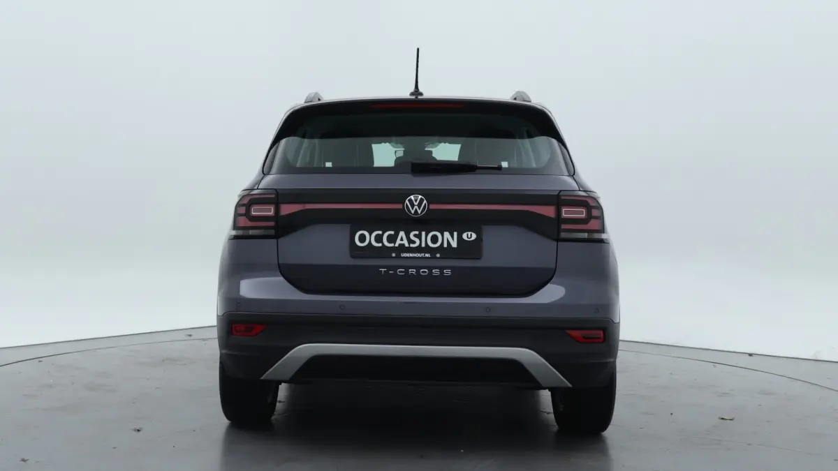 1.0 TSI 95pk Life | Navigatie | Keyless | Camera | Stoelverw. 013