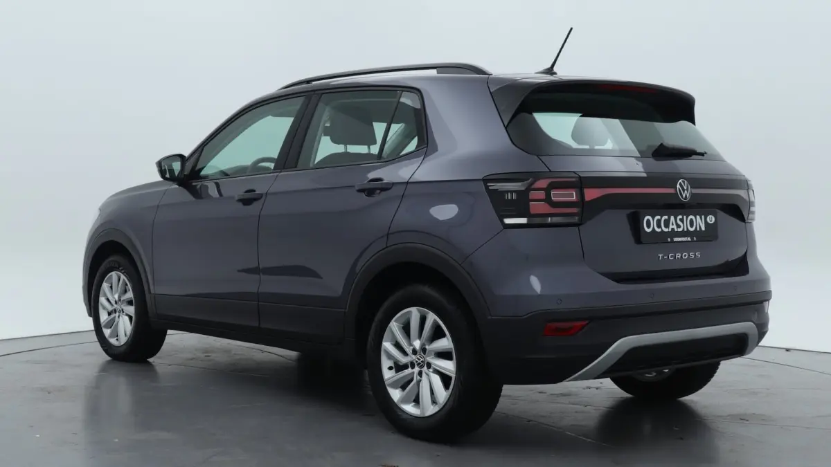 1.0 TSI 95pk Life | Navigatie | Keyless | Camera | Stoelverw. 013