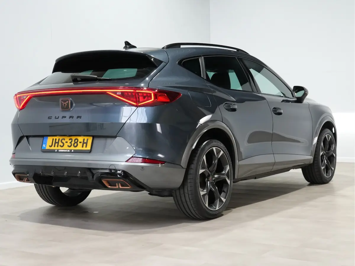 1.4 TSI eHybrid 204pk PHEV Adrenaline / Navigatie / Camera / Trekhaak / Elektrische achter