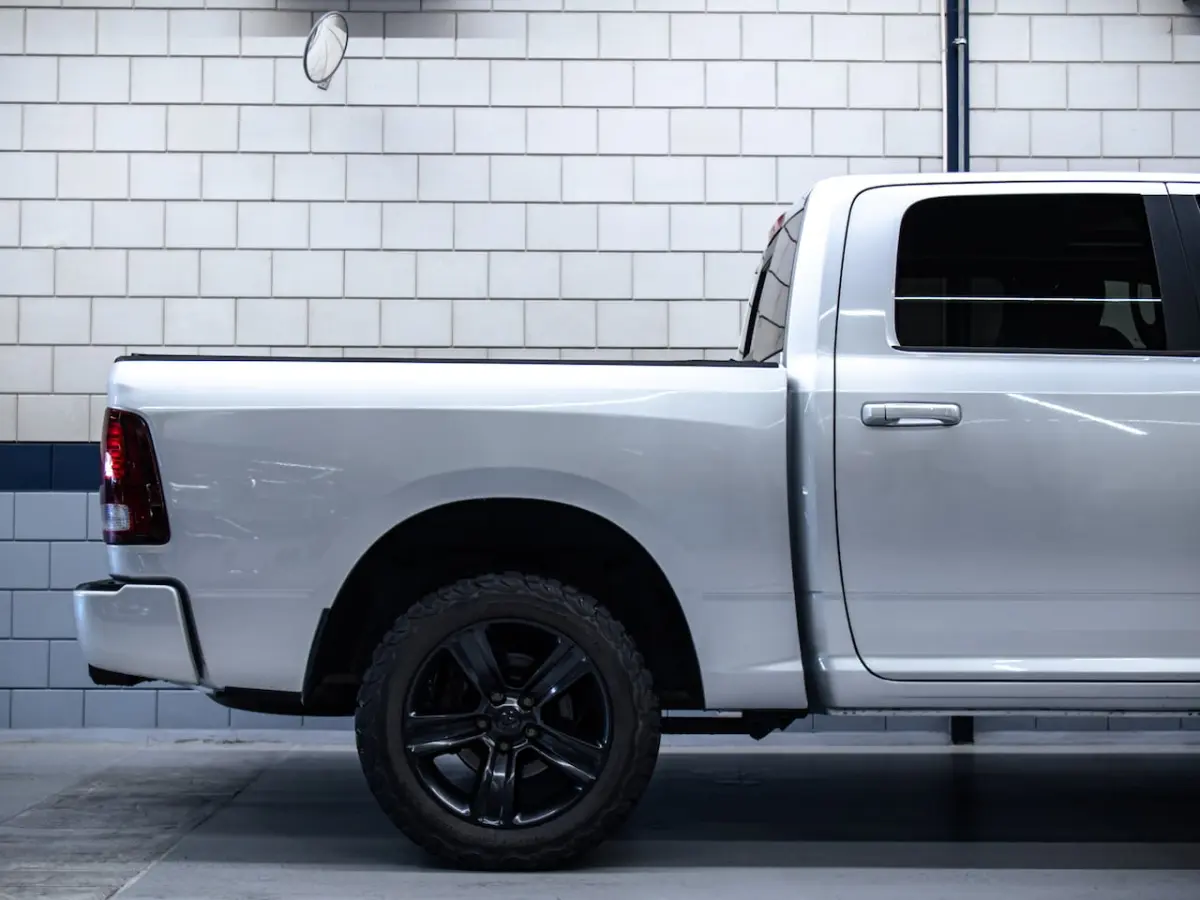 Sport | 5.7L HEMI V8 4x4