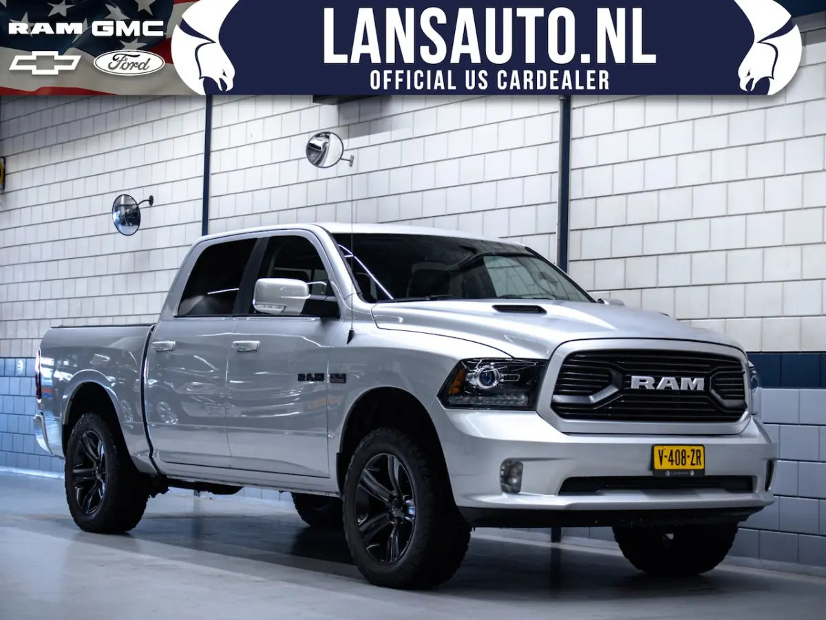 Sport | 5.7L HEMI V8 4x4