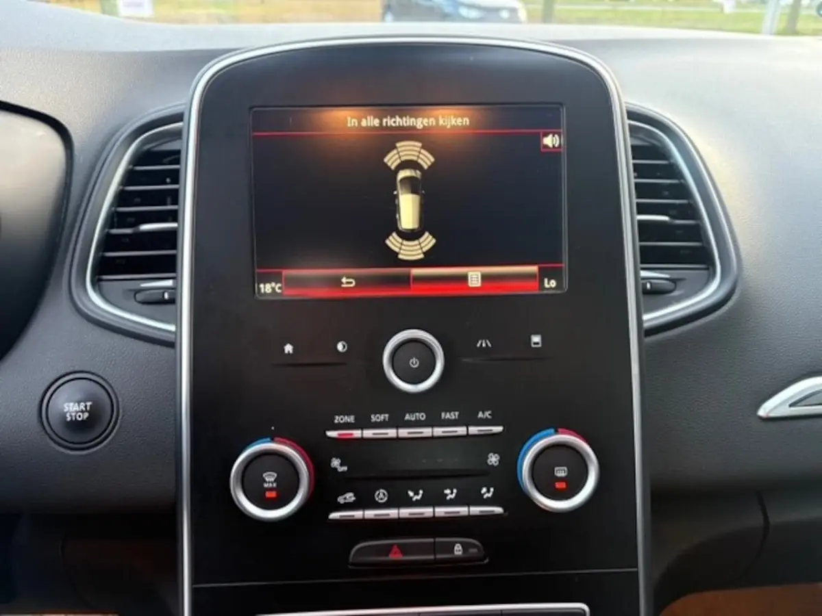 1.2 TCe Zen | Navi | Cruise | Trekhaak | 43.821 km Dealeronderhouden