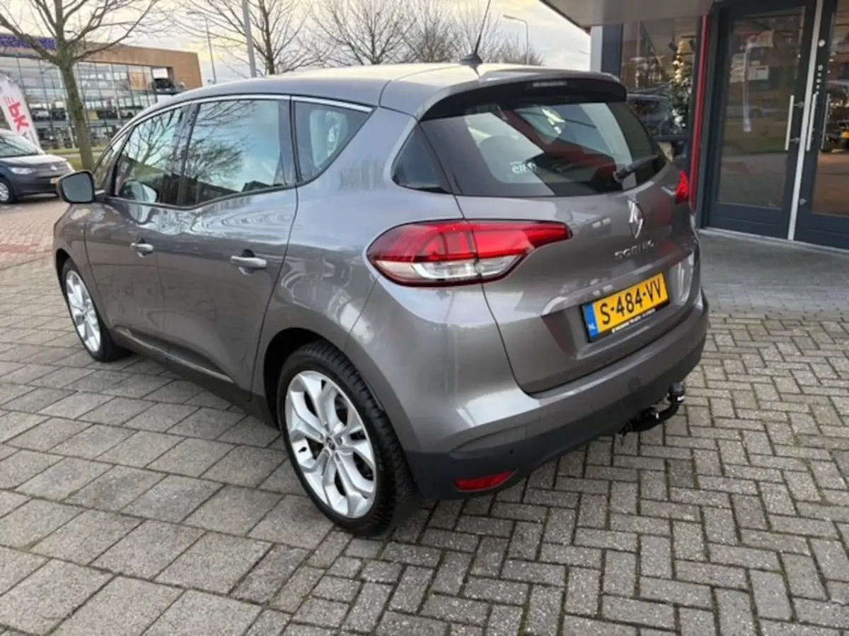 1.2 TCe Zen | Navi | Cruise | Trekhaak | 43.821 km Dealeronderhouden