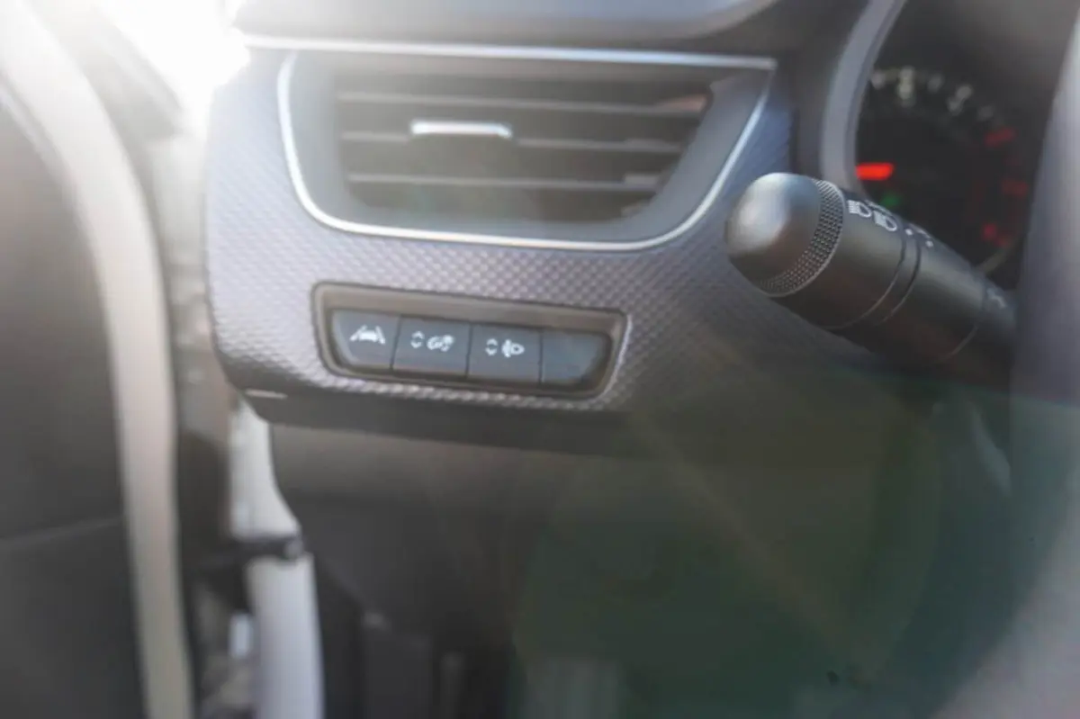 1.3 Mild Hybrid 141 pk INTENS Automaat Camera Carplay LED