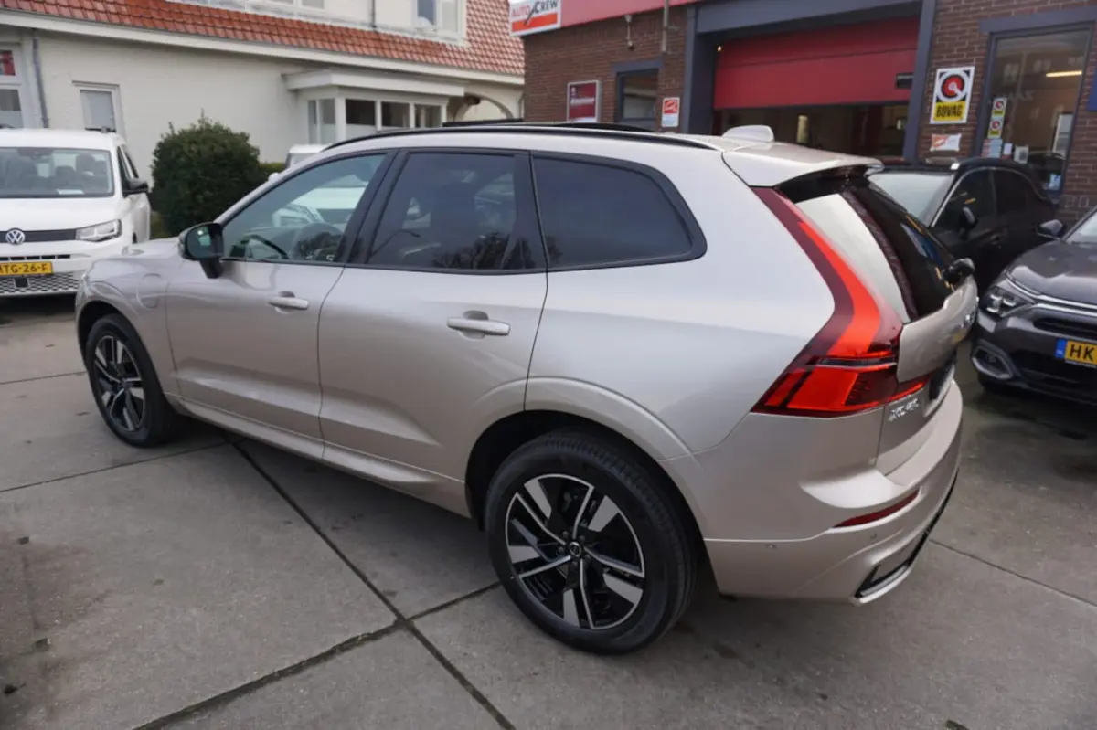 T8 Plug-In Hybrid 455pk Aut AWD Plus Dark Panoramadak El.trekhaak
