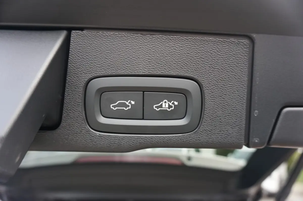 T8 Plug-In Hybrid 455pk Aut AWD Plus Dark Panoramadak El.trekhaak