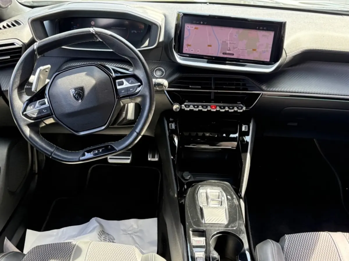 1.2 PURETECH 130PK AUT. GT FACELIFT NARDO-GREY NAVI CAMERA CARPLAY AIRCO LMV PDC