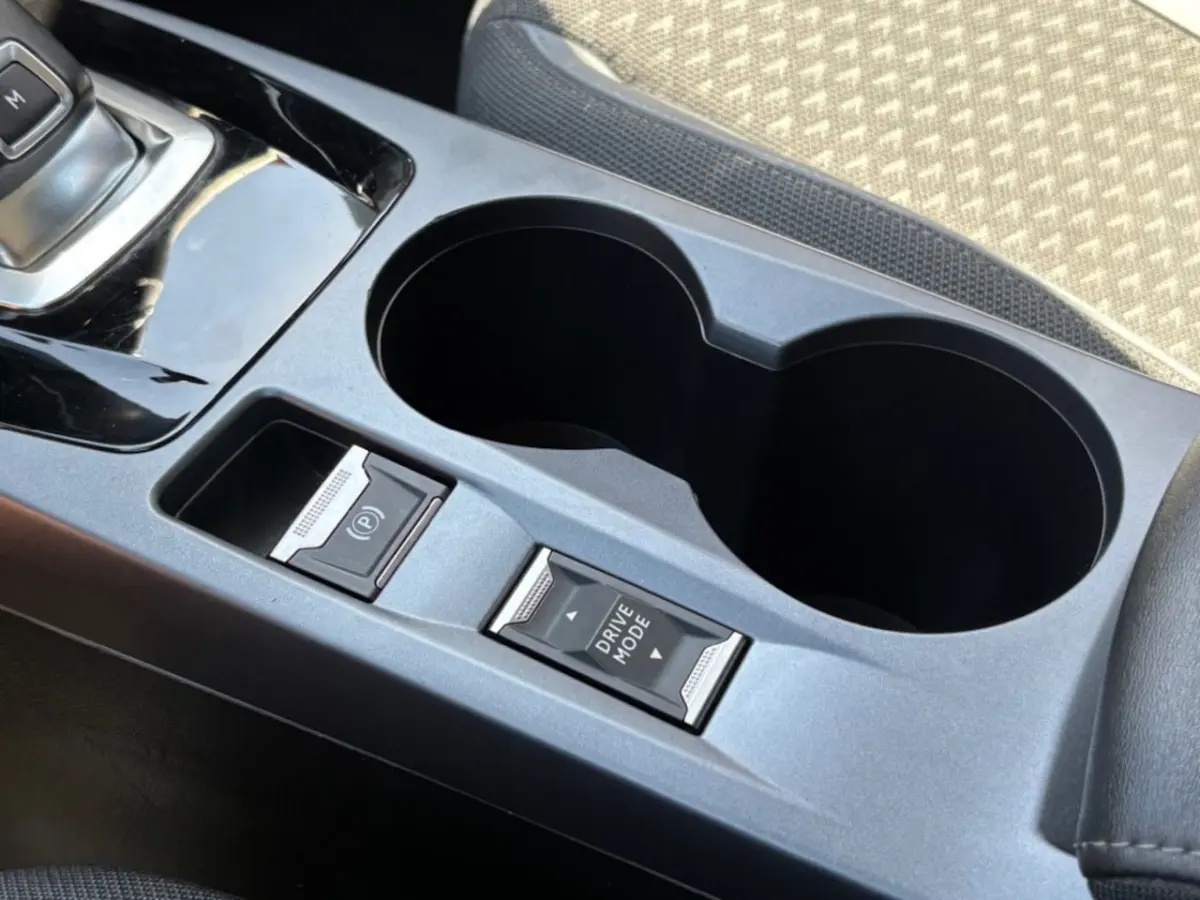 1.2 PURETECH 130PK AUT. ALLURE NAVI CAMERA CARPLAY AIRCO LMV PDC
