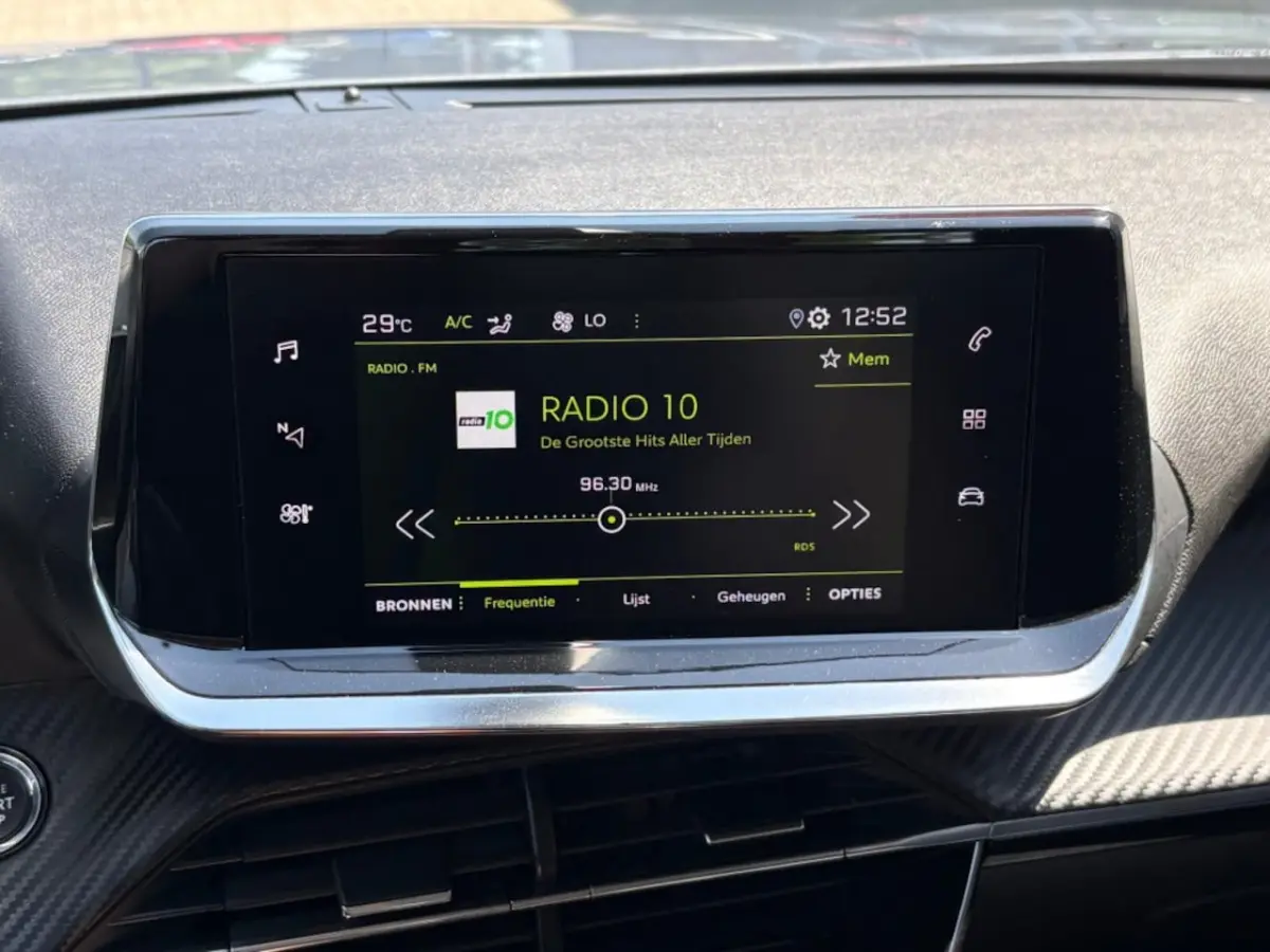 1.2 PURETECH 130PK AUT. ALLURE NAVI CAMERA CARPLAY AIRCO LMV PDC