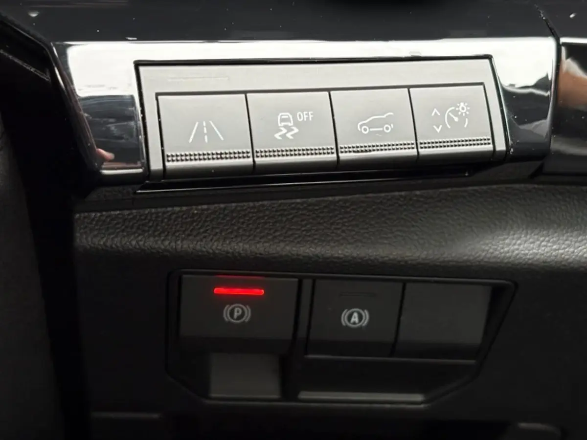 1.2 E-TECH AUT. FULL-HYBRID 200PK ICONIC-ESPRIT-ALPINE LED NAVI CAMERA CARPLAY AIRCO