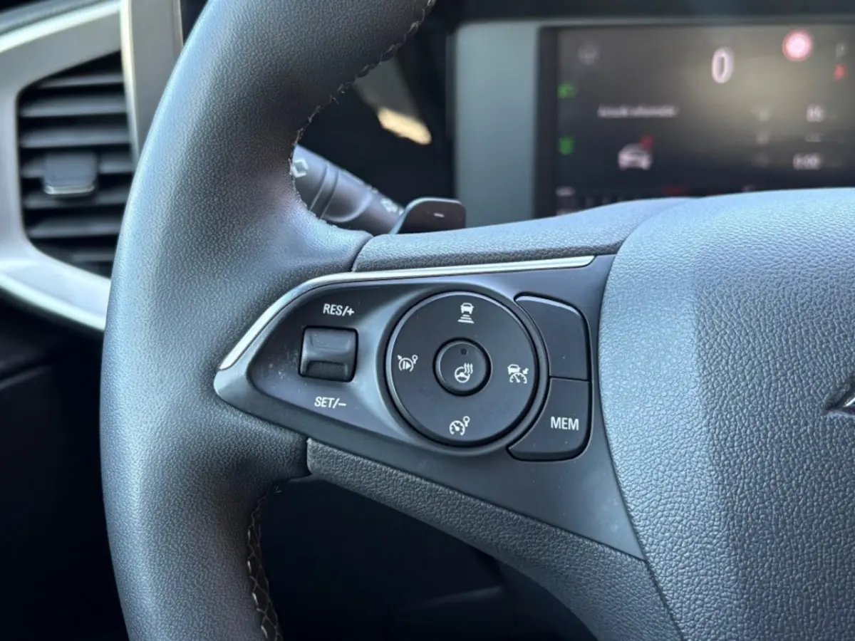 1.2 Turbo GS LINE 130PK AUT. NAVIGATIE LED CAMERA CARPLAY AIRCO