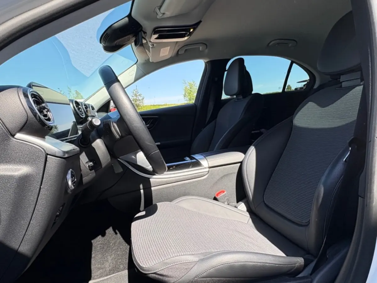 300E PLUG IN HYBRIDE EL. MEMORY STOEL 360CAMERA CARPLAY EL.TREKHAAK
