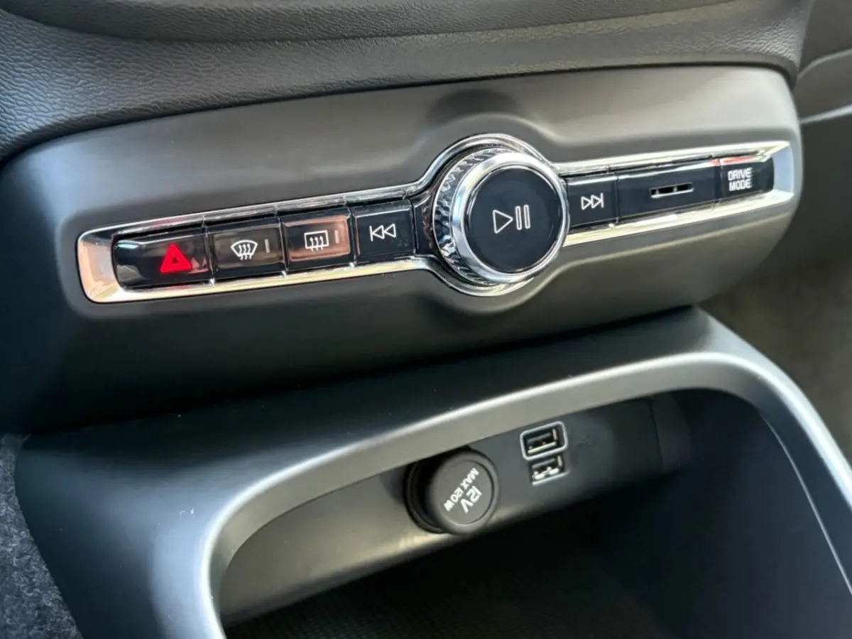 1.5 T3 AUT. BUSINESS-PRO+ 163PK LED CARPLAY NAVIGATIE ECC-AIRCO LMV PDC