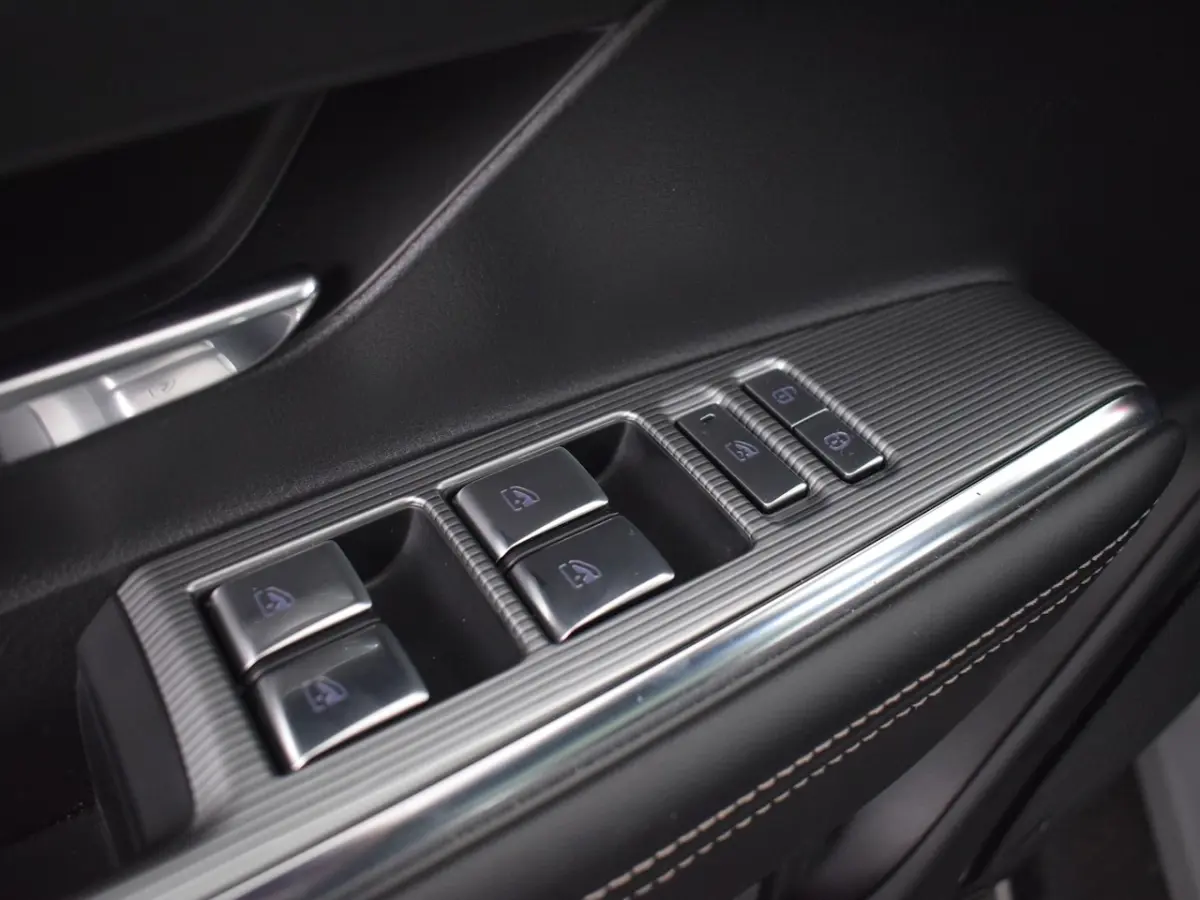 80 kWh Takumi Business Edition | 360Â° View Monitor | Alarmsysteem (geen certificering) | C