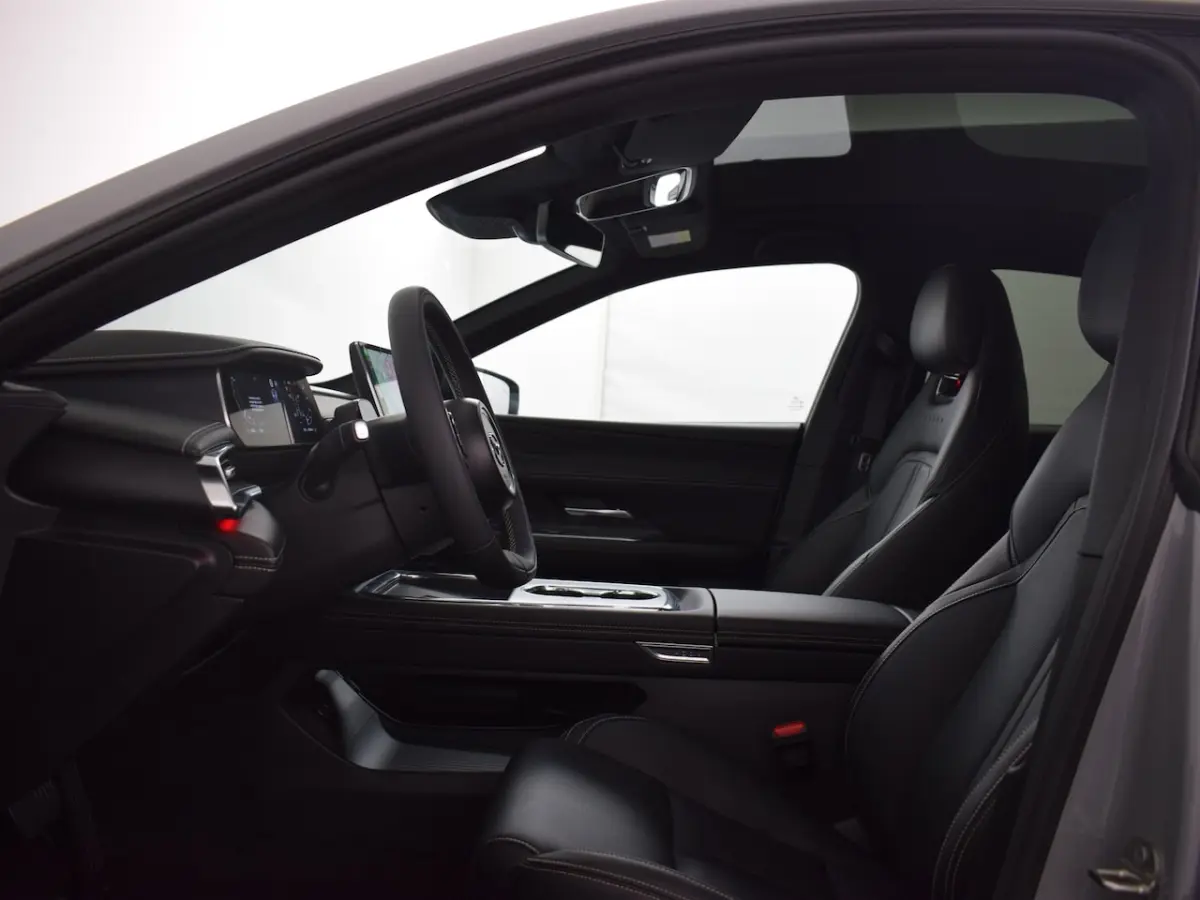 80 kWh Takumi Business Edition | 360Â° View Monitor | Alarmsysteem (geen certificering) | C