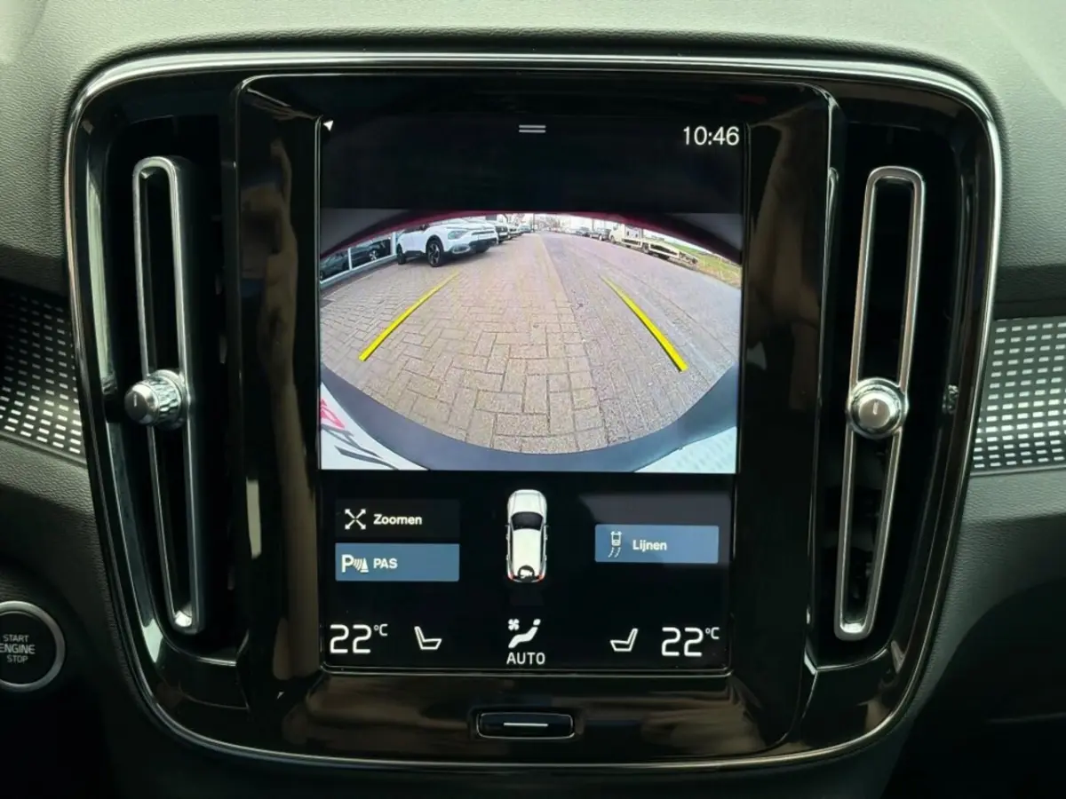 2.0 B4 MHEV R-DESIGN 197PK AUT. NAVI CAMERA CARPLAY