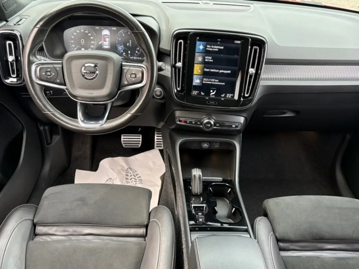 2.0 B4 MHEV R-DESIGN 197PK AUT. NAVI CAMERA CARPLAY