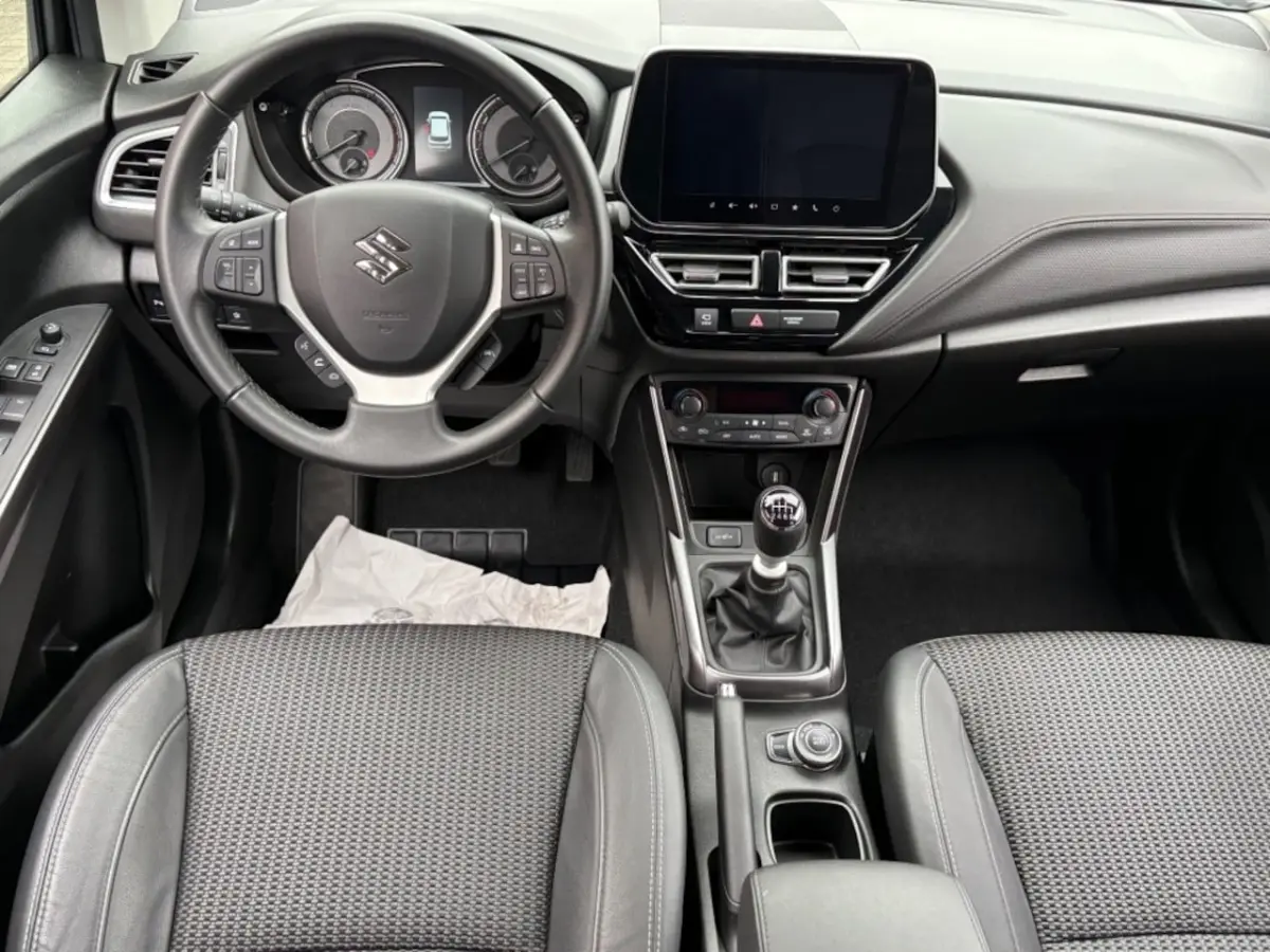 SX4 1.4 BOOSTER-JET HYBRID 4x4 FACELIFT HALF-LEER NAVI CAMERA AIRCO LMV PDC