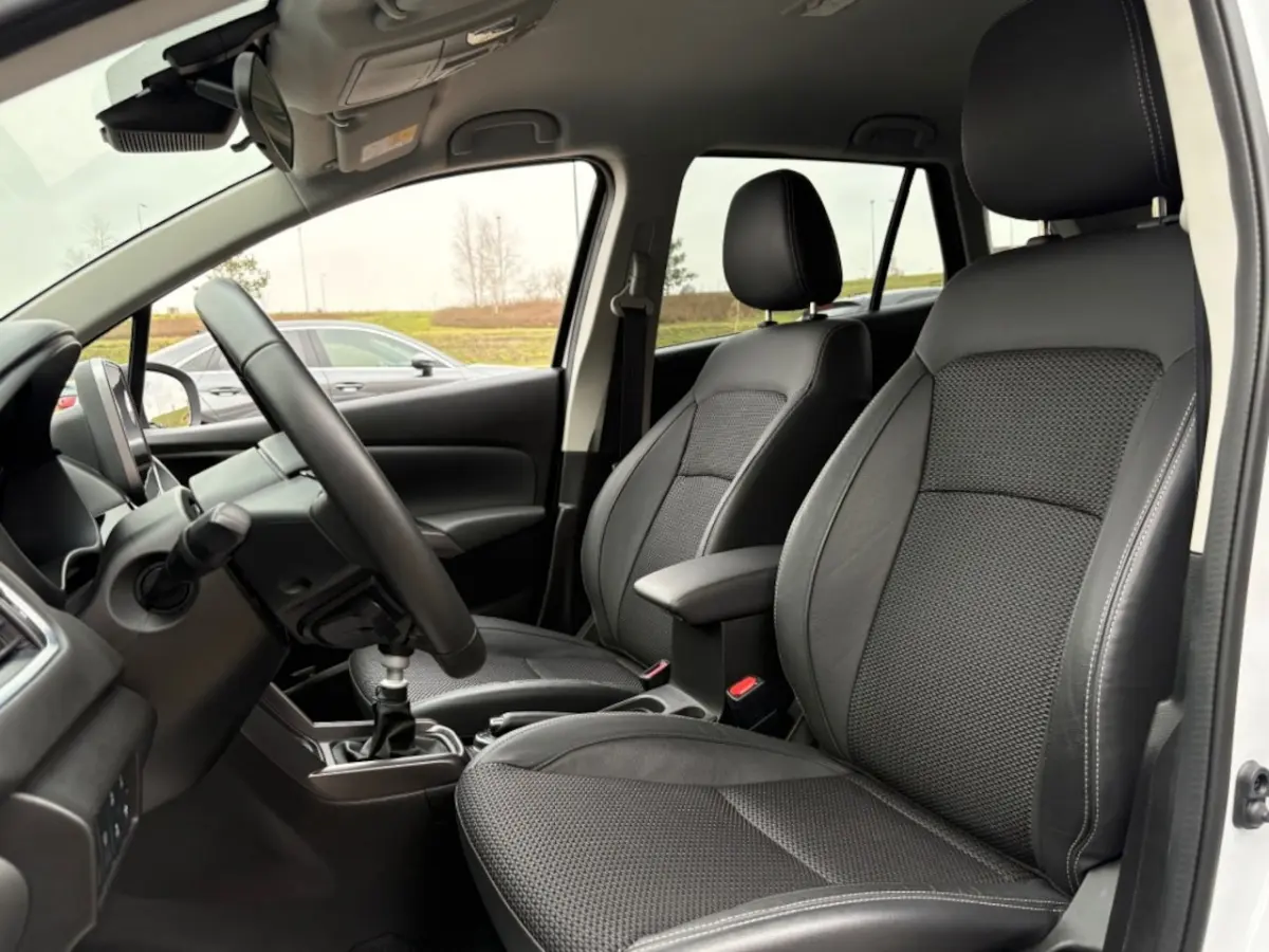 SX4 1.4 BOOSTER-JET HYBRID 4x4 FACELIFT HALF-LEER NAVI CAMERA AIRCO LMV PDC