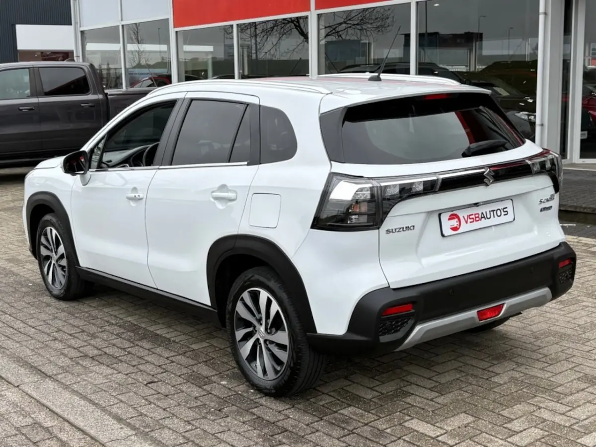 SX4 1.4 BOOSTER-JET HYBRID 4x4 FACELIFT HALF-LEER NAVI CAMERA AIRCO LMV PDC