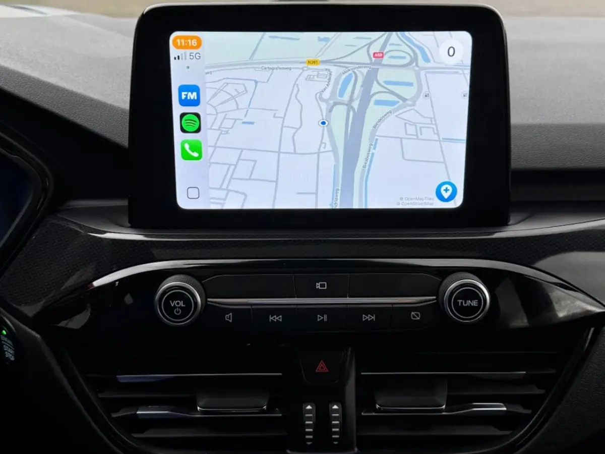 2.5 PHEV AUT. ST-LINE PANO-DAK LED NAVI CAMERA CARPLAY BenO HEAD-UP-DISPLAY