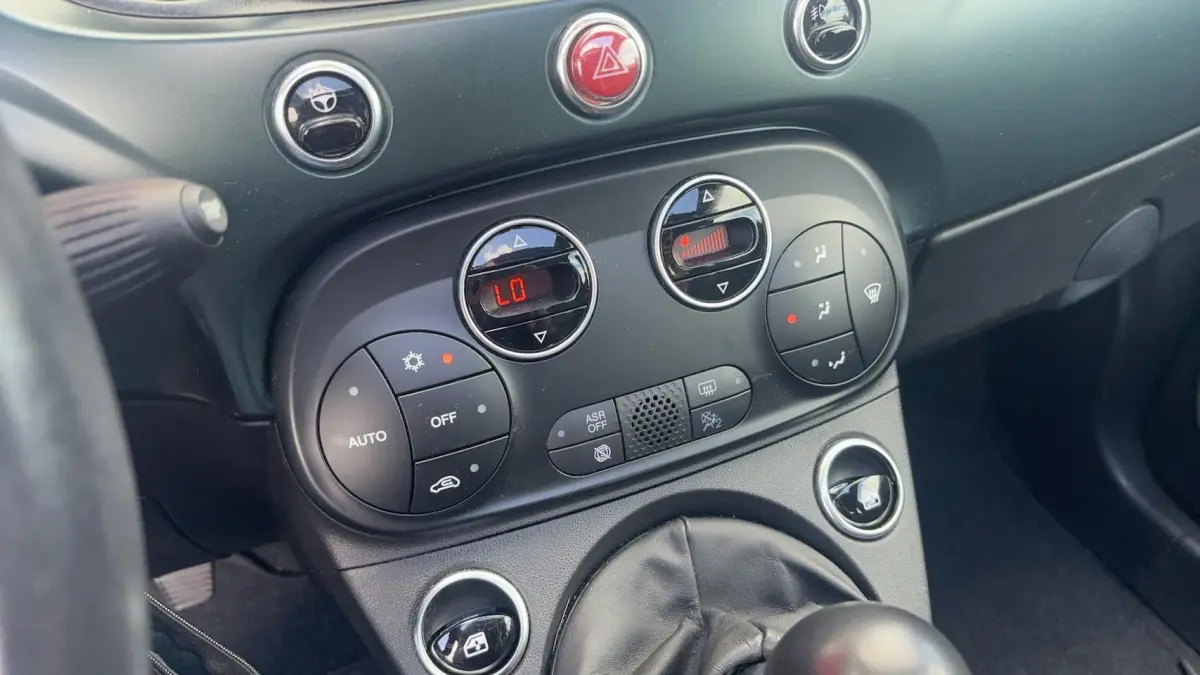 1.0 Hybrid Rockstar PANORAMA-SCHUIFDAK / CARPLAY / CLIMA / PDC / CRUISE / BLUETOOTH / ELEK