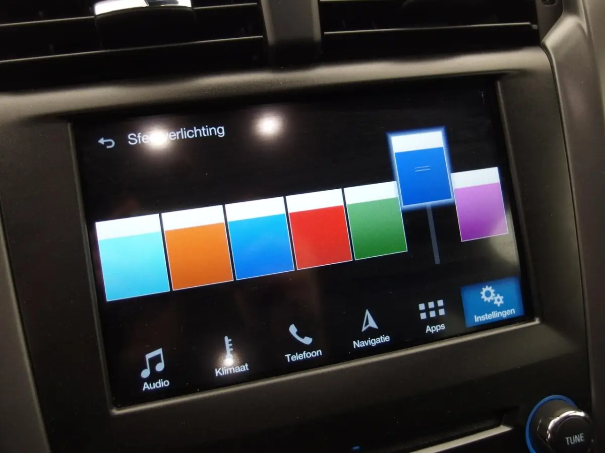 Wagon 1.5 ST Line CAMERA / STOELVERW / STUURVERW / CARPLAY / KEYLESS / NAVI / CLIMA / PDC