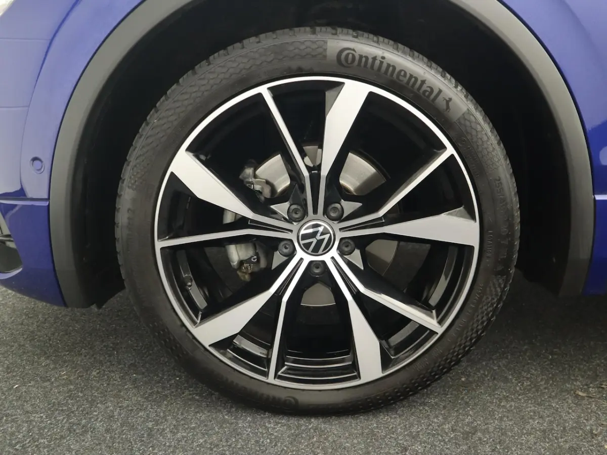 1.5 TSI R-Line Business+ FULL LED / SFEER / LAPIZ BLUE / CAMERA / CARPLAY / STOELVERW / KE