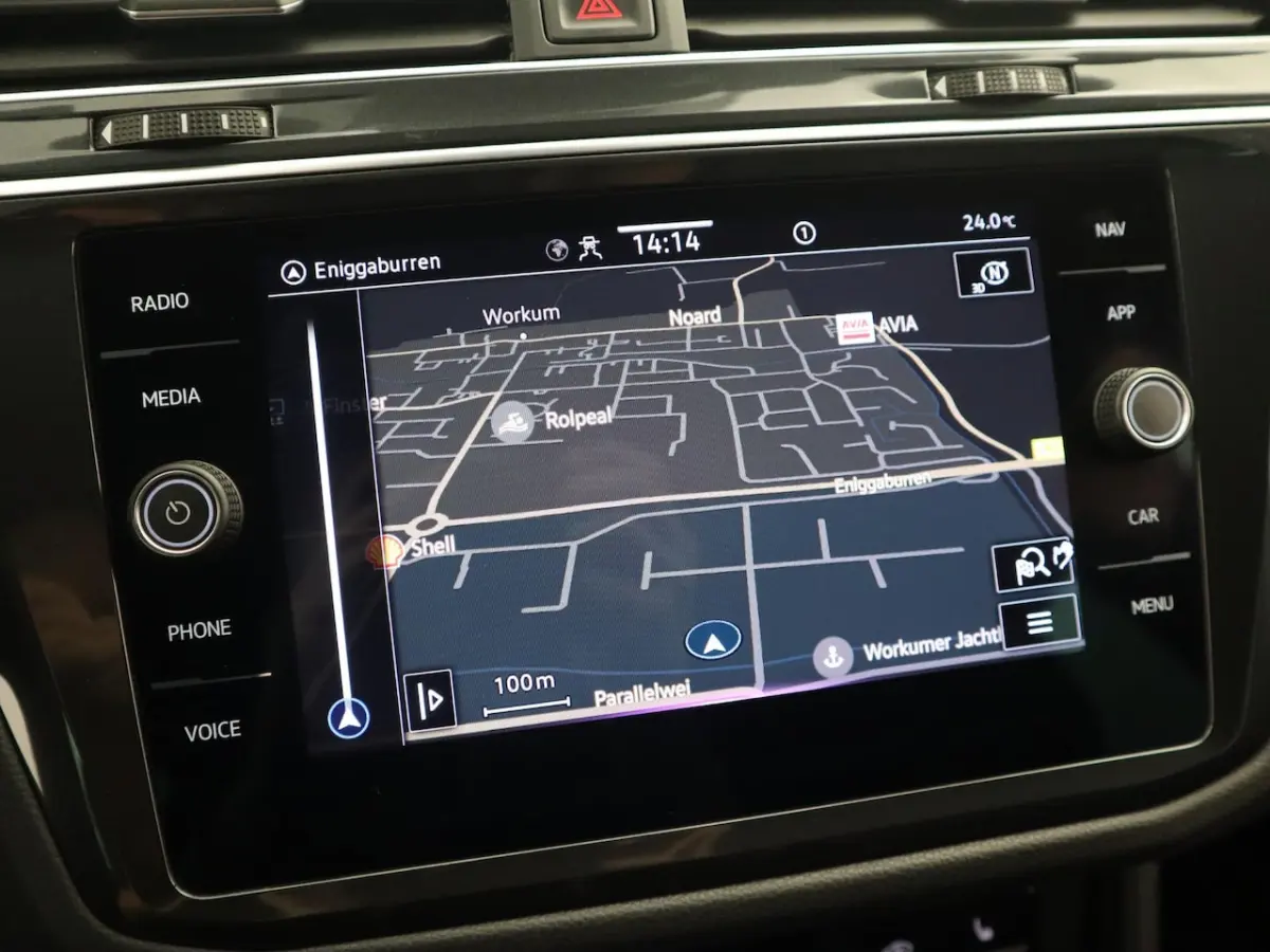 1.5 TSI R-Line Business+ FULL LED / SFEER / LAPIZ BLUE / CAMERA / CARPLAY / STOELVERW / KE