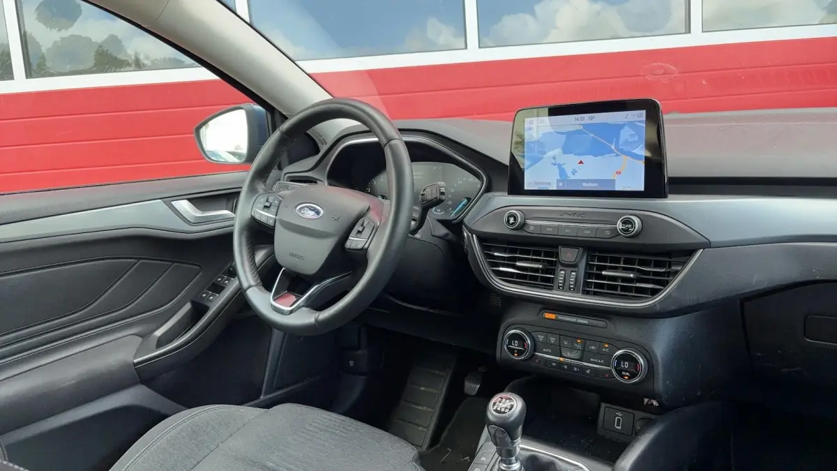 1.0 EcoBoost Active Business TREKHAAK / KEYLESS / CAMERA / CARPLAY / ACC / STOELVERW / STU