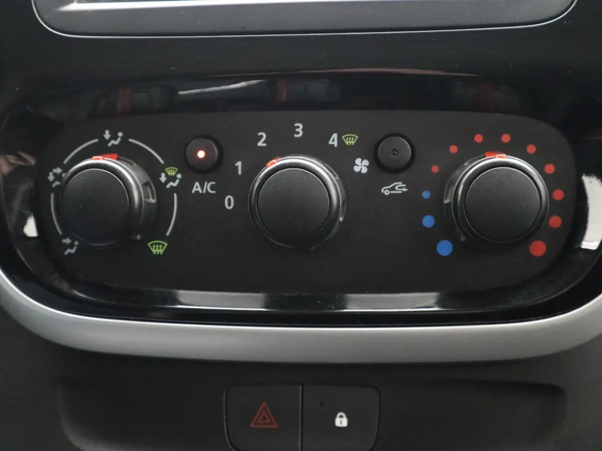 1.6 dCi T29 L2H1 Luxe TREKHAAK / NAVI / AIRCO / PDC / BLUETOOTH / CRUISE / DAB+ / NL-AUTO