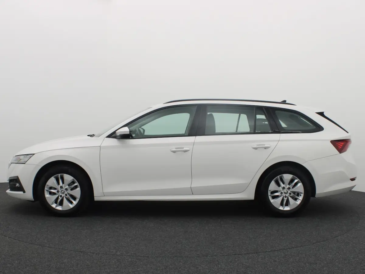 1.0 e-TSI Business Edition AUTOMAAT / TREKHAAK / CLIMA / CARPLAY / FULL LED / PDC / BLUETO