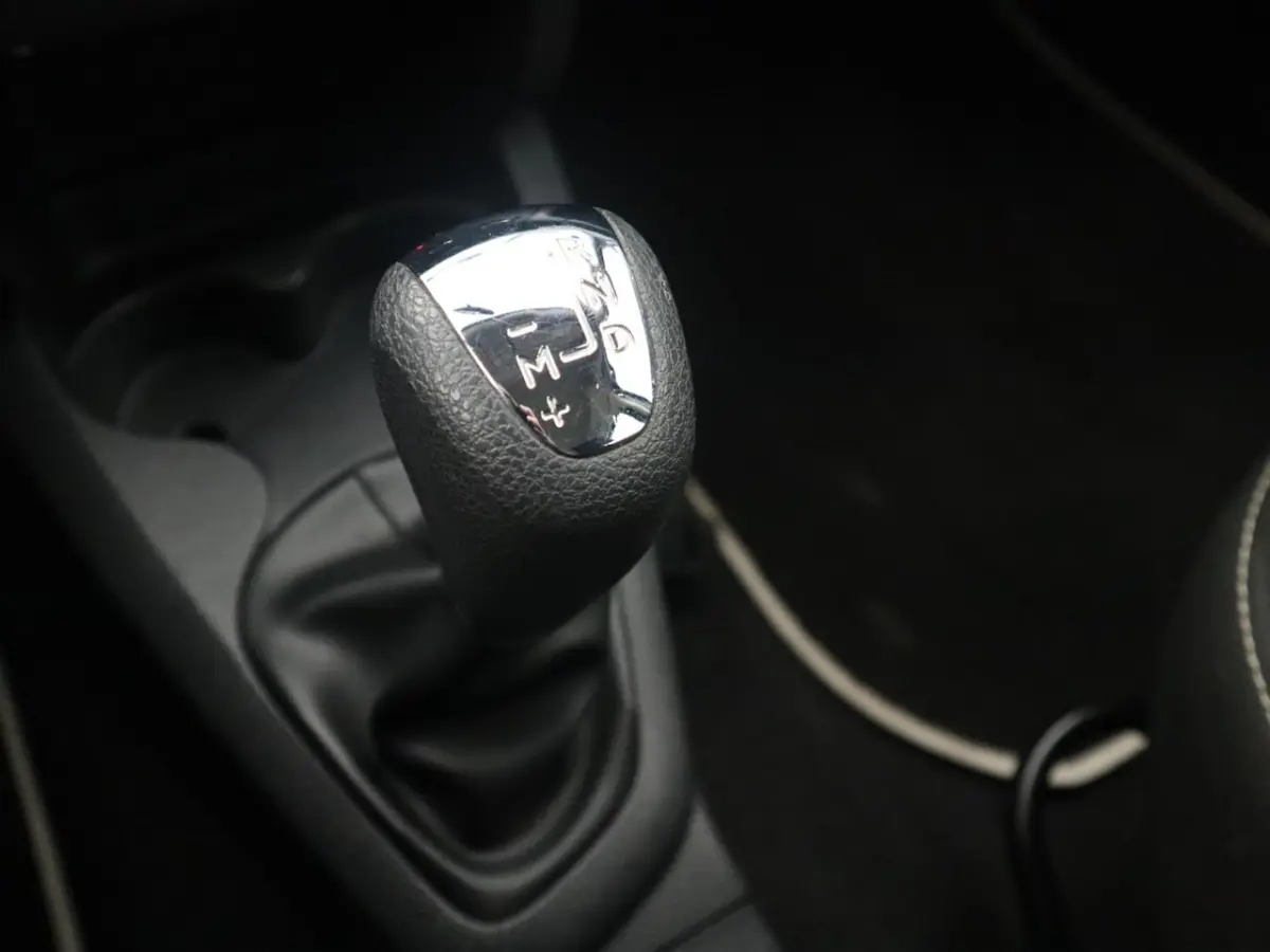 0.9 TCe Easy-R Prestige AUTOMAAT / TREKHAAK / NAVI / AIRCO / PDC / BLUETOOTH / CRUISE / NL