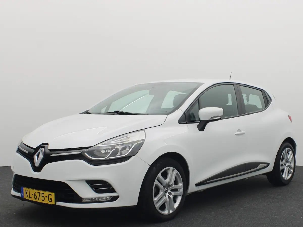 1.5 dCi Ecoleader Zen D-RIEM VV / AIRCO / NAVI / BLUETOOTH / CRUISE / DAB+ / NL-AUTO
