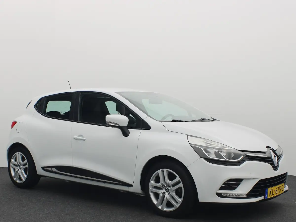 1.5 dCi Ecoleader Zen D-RIEM VV / AIRCO / NAVI / BLUETOOTH / CRUISE / DAB+ / NL-AUTO