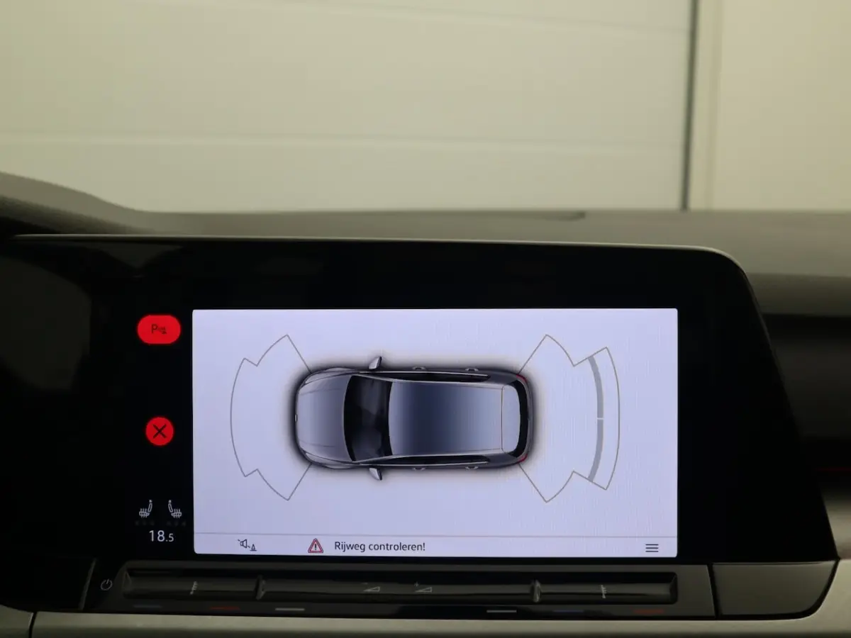 2.0 TDI Life AUTOMAAT / FULL LED / CARPLAY / STOELVERW / STUURVERW / CLIMA / PDC / BLUETOO