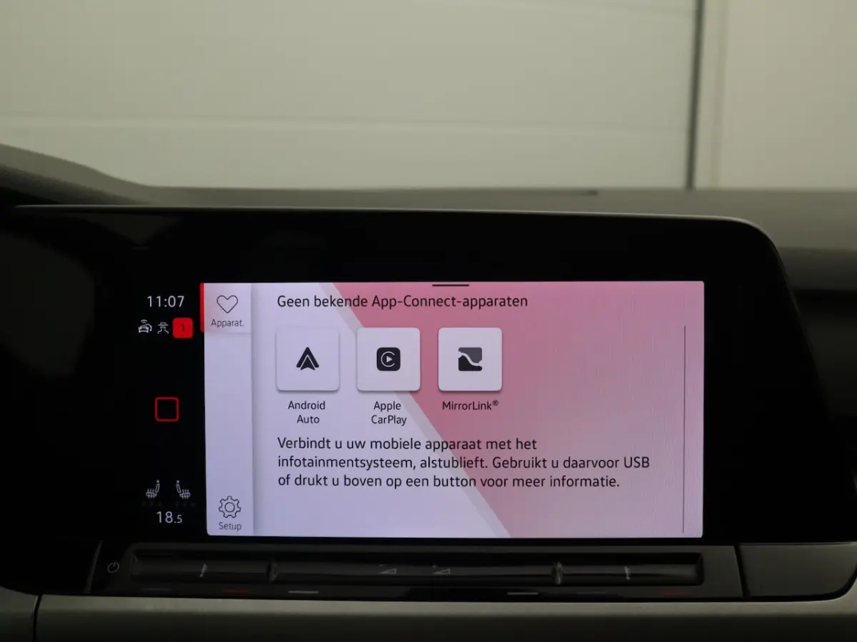 2.0 TDI Life AUTOMAAT / FULL LED / CARPLAY / STOELVERW / STUURVERW / CLIMA / PDC / BLUETOO