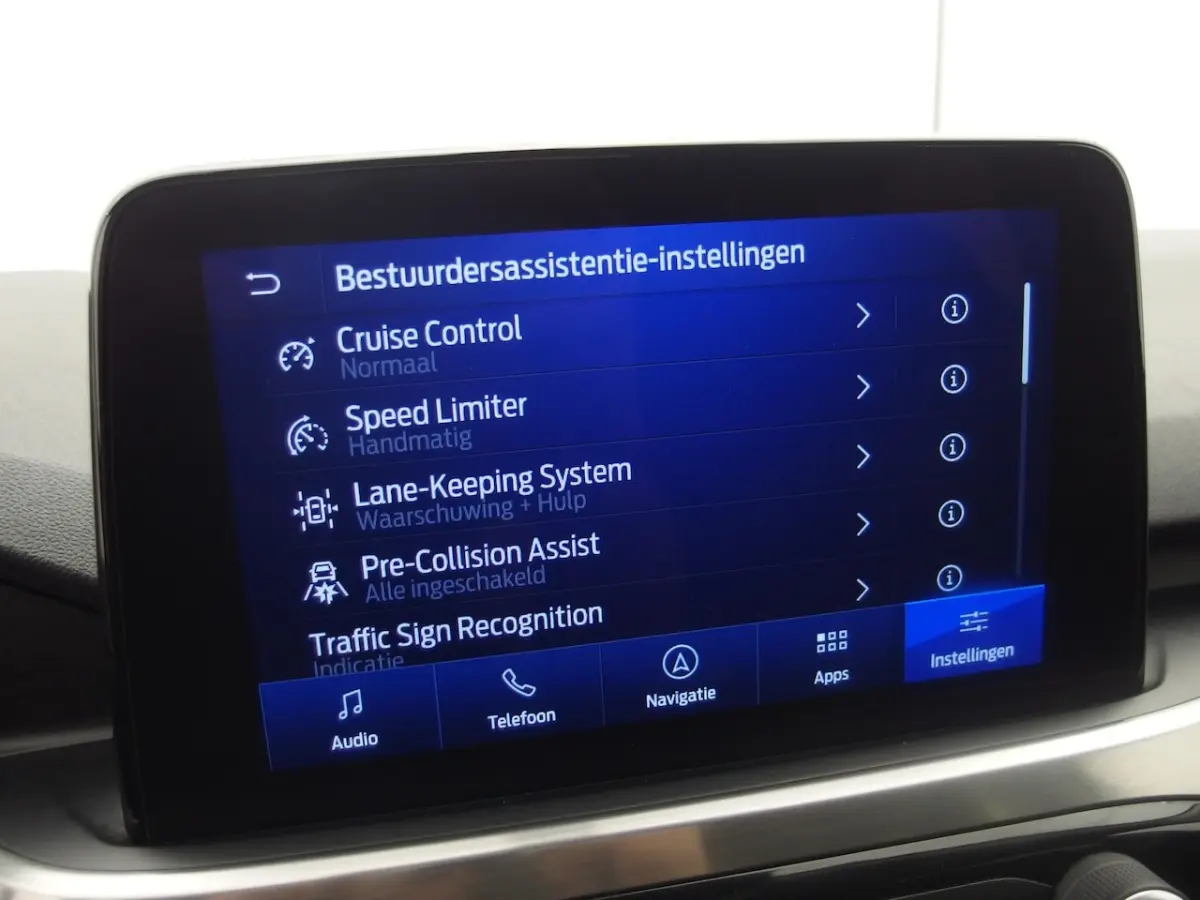 1.5 EcoBoost Titanium 1800KG TREKGEW / 360GR CAMERA / KEYLESS / NAVI / CARPLAY / DAB+ / AC